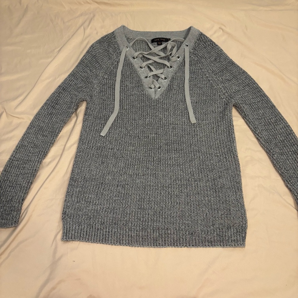 Love Tree Heather Gray Lace-Up V-Neck Sweater Size L